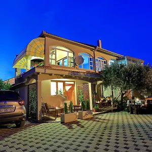  Apartment Melita